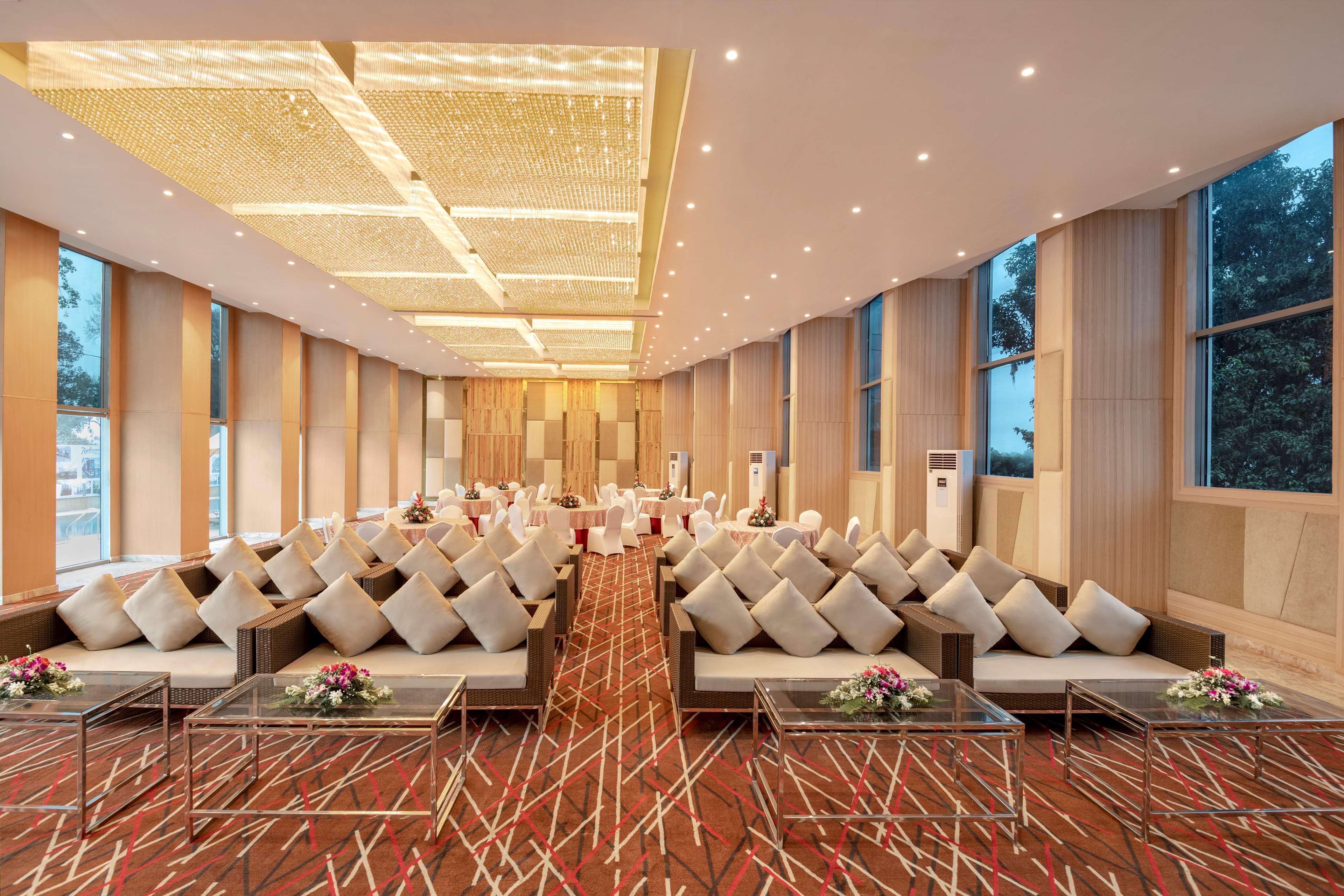 Radisson Hotel Bareilly Airport Exterior photo
